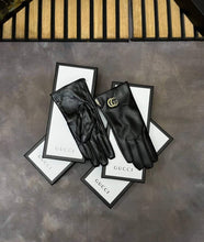 Load image into Gallery viewer, Glove