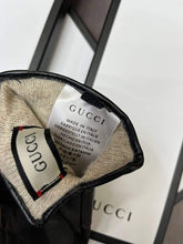 Load image into Gallery viewer, Glove