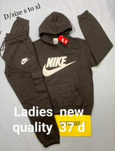 Load image into Gallery viewer, Tracksuit