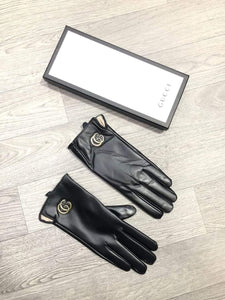 Glove