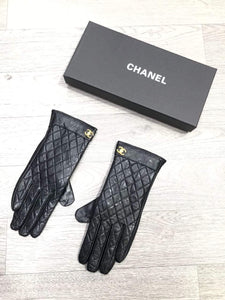 Glove
