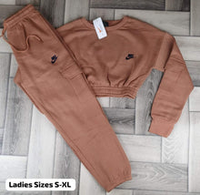 Load image into Gallery viewer, Tracksuit