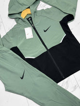 Load image into Gallery viewer, Tracksuit