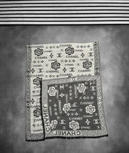 Load image into Gallery viewer, Scarf