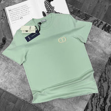 Load image into Gallery viewer, T-shirt
