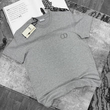Load image into Gallery viewer, T-shirt