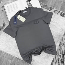 Load image into Gallery viewer, T-shirt