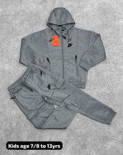 Load image into Gallery viewer, Tracksuit boy