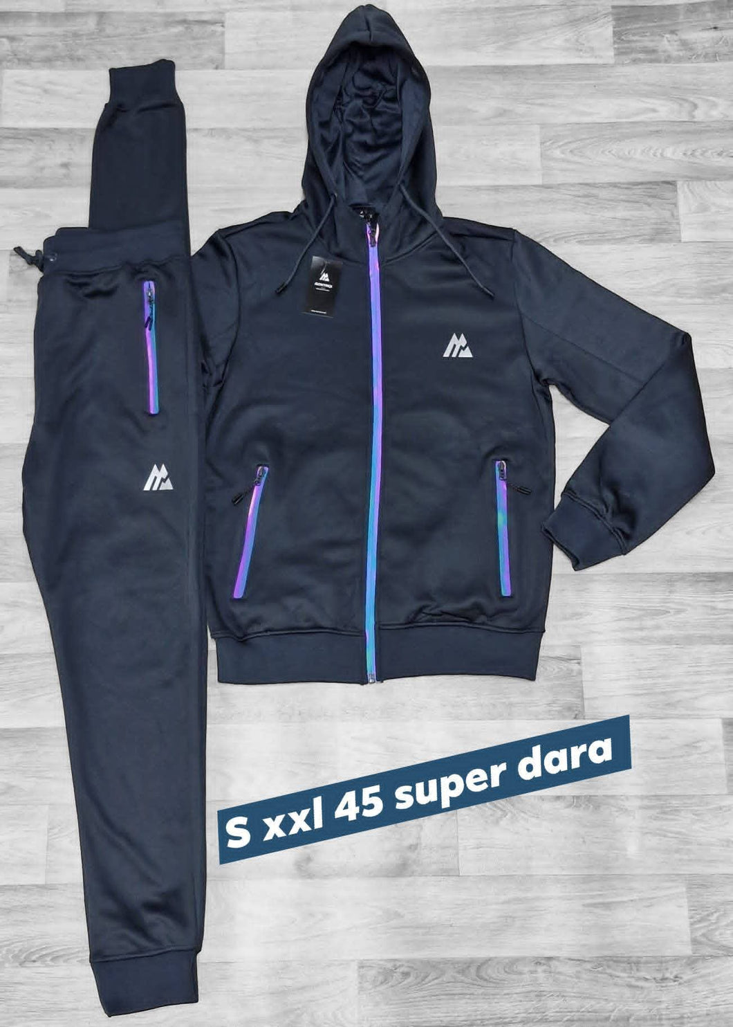 Tracksuit men