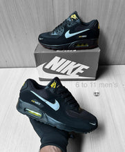 Load image into Gallery viewer, Shoes