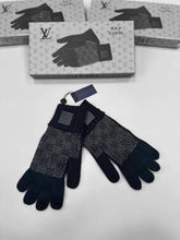 Load image into Gallery viewer, Glove