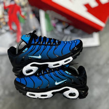 Load image into Gallery viewer, Shoes