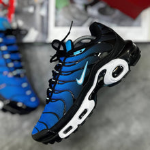 Load image into Gallery viewer, Shoes