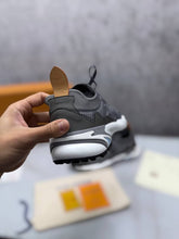 Load image into Gallery viewer, Shoes