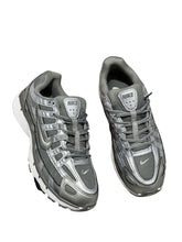 Load image into Gallery viewer, Shoes