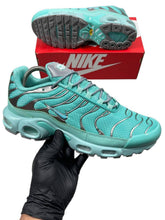 Load image into Gallery viewer, Shoes