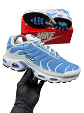 Load image into Gallery viewer, Shoes