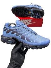 Load image into Gallery viewer, Shoes