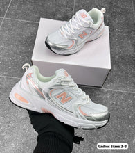 Load image into Gallery viewer, Shoes