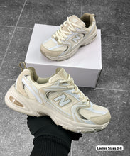 Load image into Gallery viewer, Shoes