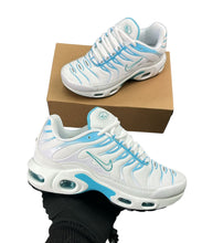 Load image into Gallery viewer, Shoes
