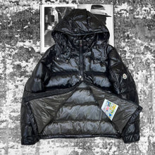 Load image into Gallery viewer, Jacket