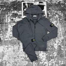Load image into Gallery viewer, Tracksuit