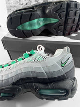 Load image into Gallery viewer, Shoes