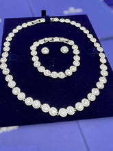 Load image into Gallery viewer, Necklace