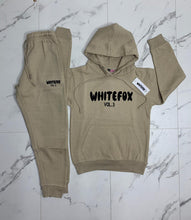 Load image into Gallery viewer, Tracksuit girl d