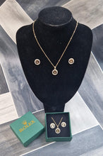 Load image into Gallery viewer, Necklace-fra
