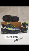 Load image into Gallery viewer, Shoes boy