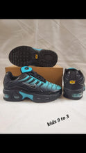 Load image into Gallery viewer, Shoes boy