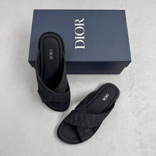 Load image into Gallery viewer, Slipper