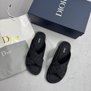 Slipper