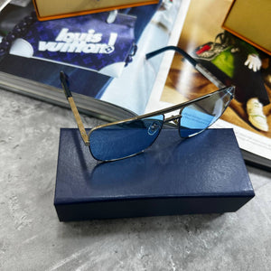 Sunglass