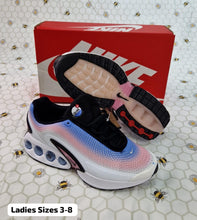 Load image into Gallery viewer, Shoes