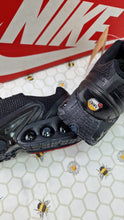 Load image into Gallery viewer, Shoes