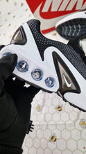 Load image into Gallery viewer, Shoes