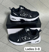 Load image into Gallery viewer, Shoes