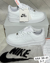 Load image into Gallery viewer, Shoes