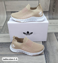 Load image into Gallery viewer, Shoes