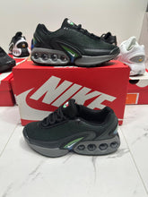 Load image into Gallery viewer, Shoes