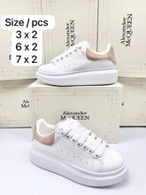 Load image into Gallery viewer, Shoes