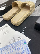 Load image into Gallery viewer, Slipper