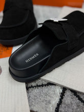 Load image into Gallery viewer, Slipper