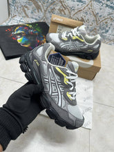 Load image into Gallery viewer, Shoes
