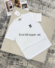 Load image into Gallery viewer, Tshirt