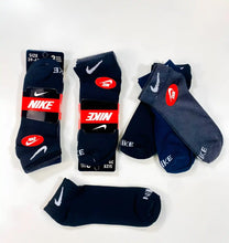Load image into Gallery viewer, Socks
