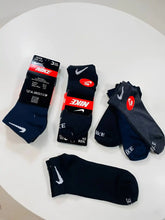 Load image into Gallery viewer, Socks